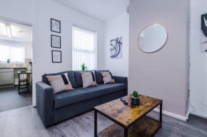 Elegant 3 Bedroom House Sleeps 8